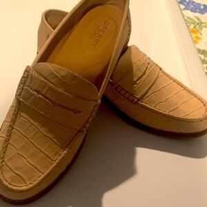 Sperry Croc-Embossed Tan Loafers